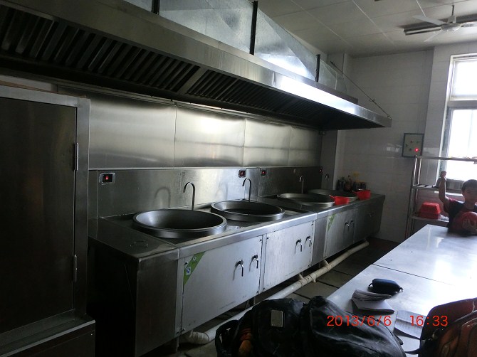 沁鑫商用电磁炉案例福建省福清美佛儿学校-2